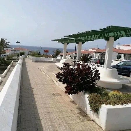 Con Jacuzzi Climatizado, Barbacoa Y Cerca De La Playa Vakantiehuis